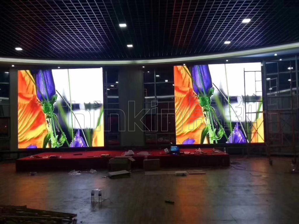 小间距LED显示屏对LED芯片提出的需求